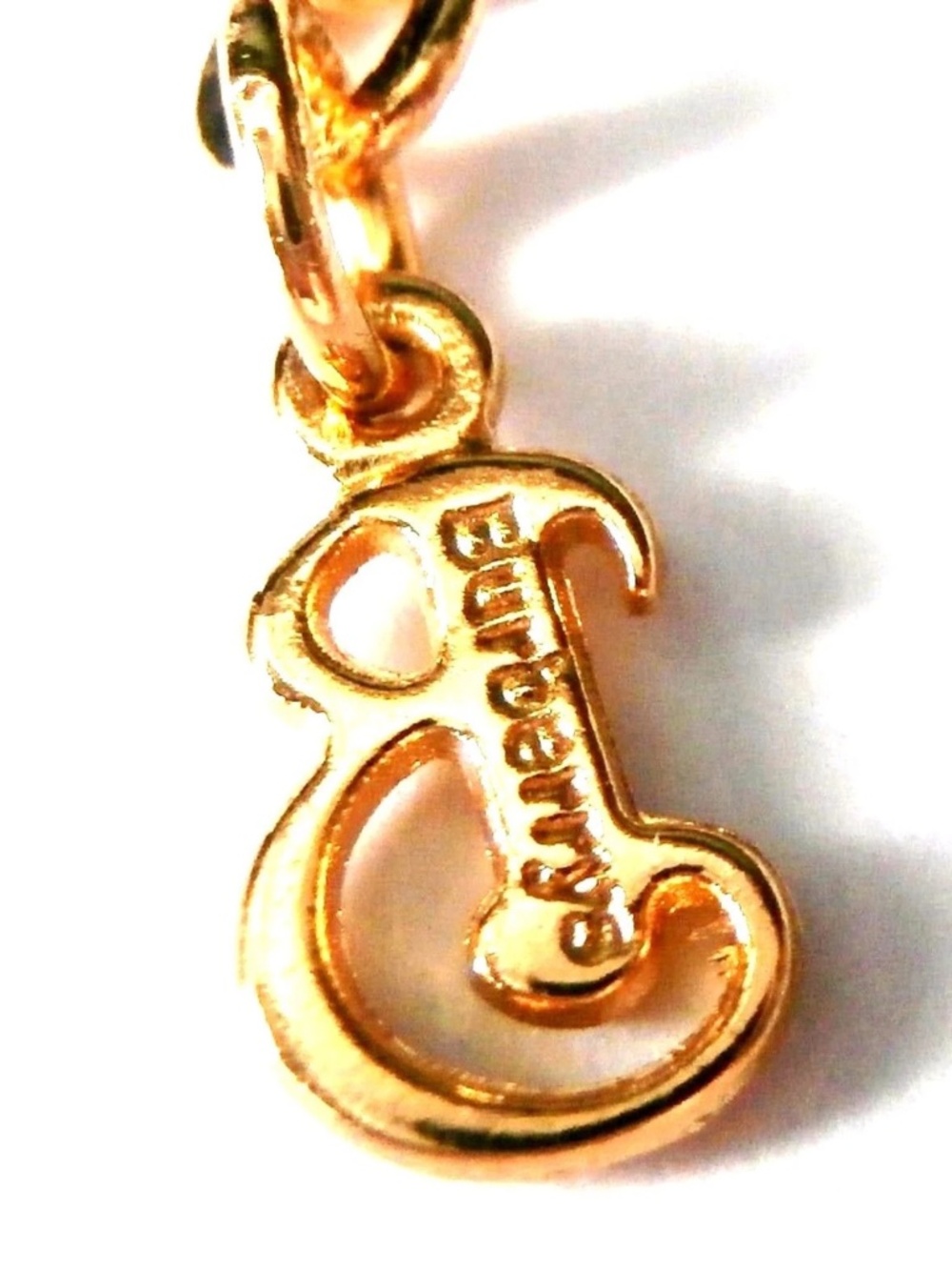 Burberrys of London Gold Burberry Logo Pendant Necklace - Picture 5 of 5